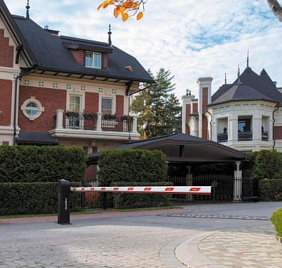 Parking uchun yechimlar: DoorHan shlagbaumlari, bollardlari va darvozalari