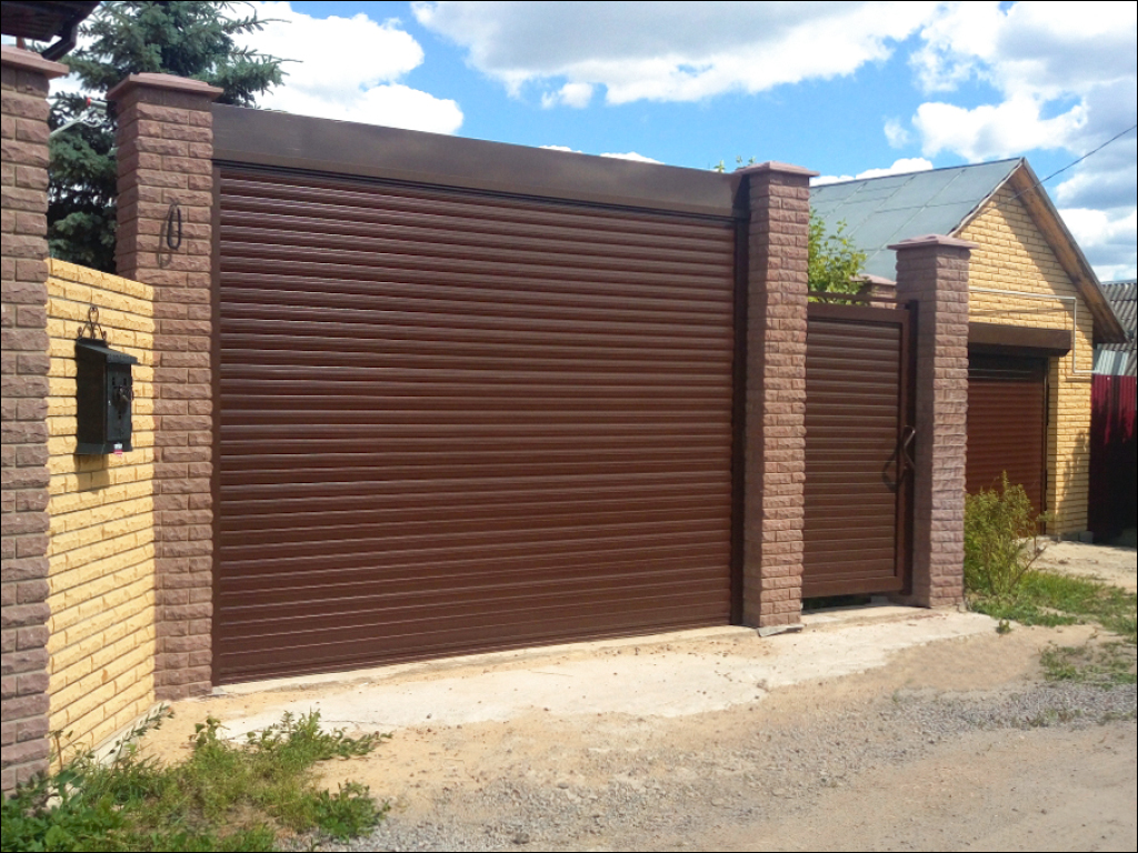 Уличные и гаражные рольворота из пенозаполненного профиля RH77M